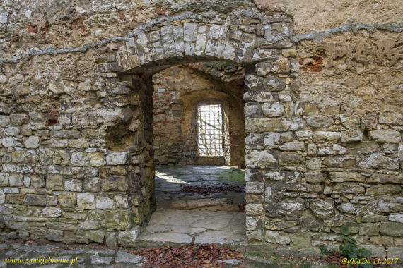 Babice zamek Lipowiec