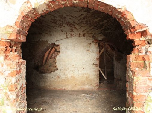 Ruiny zamku w Karlinie