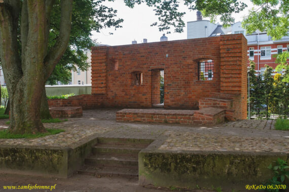 Miejskie mury obronne Kołobrzegu baszta Więzienna