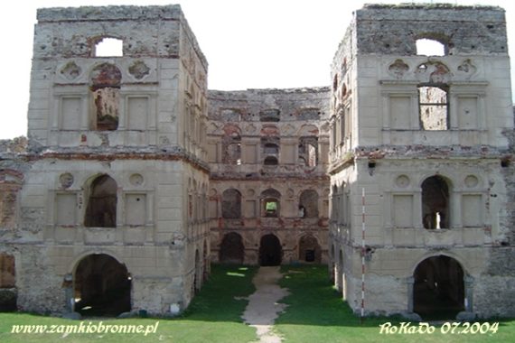 Zamek Krzyżtopór w Ujeździe