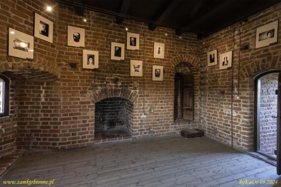 Zamek w Liwie izba w wieży bramnej