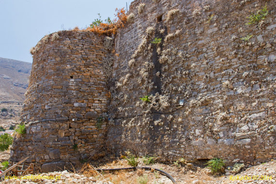 Zamek na wyspie Simi