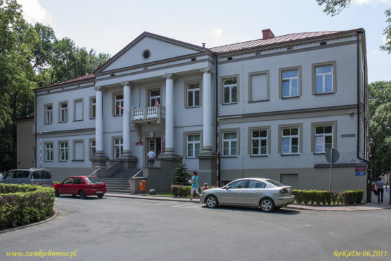 Wieluń pałac wzniesiony na fundamentach zamku