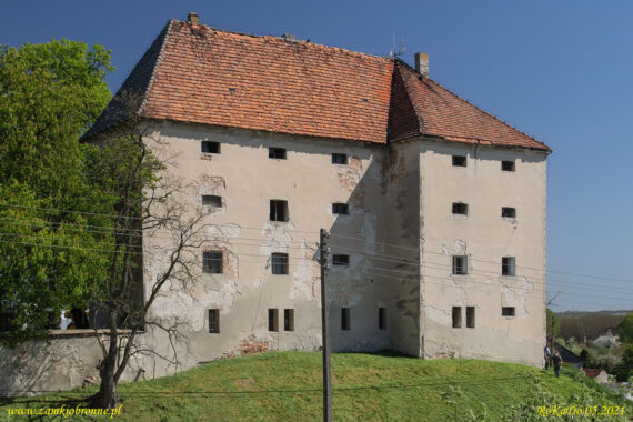 Zamek w Zimnicach Małych