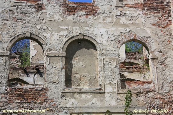 Ruiny zamku w Chrzelicach