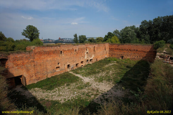 Ruiny zamku Dybów w Toruniu