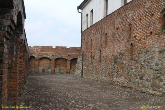 Zamek w Gosławicach