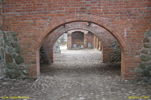 Zamek w Gosławicach