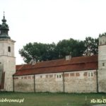 Obronny klasztor w Sulejowie baszta Attykowa i wieża bramna