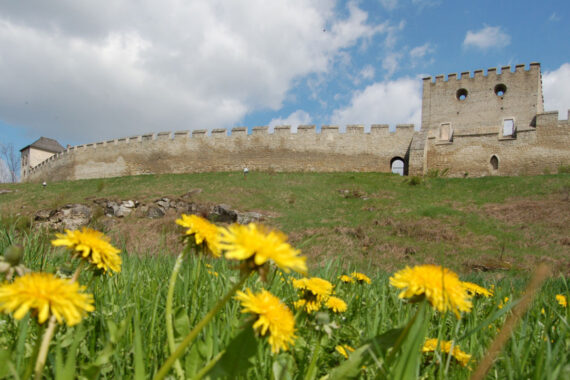 Zamek w Szydłowie po rewitalizacji ukończonej w 2019 r. autor Piotr Walczak