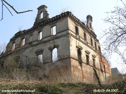 Ruiny zamku w Ujeździe