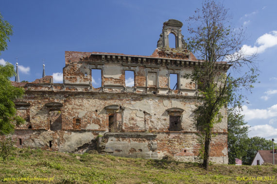 Ruiny zamku w Ujeździe