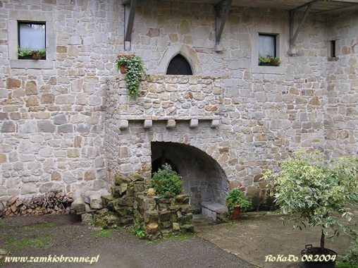 Zamek Tropsztyn w Wytrzyszczce