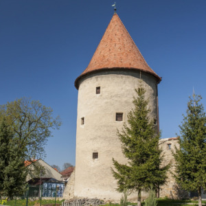 Bardejów mury miejskie. Szkolna baszta.