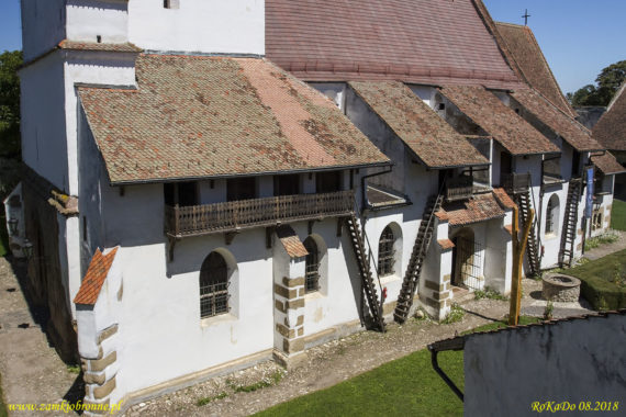 Kościół obronny w Hărman