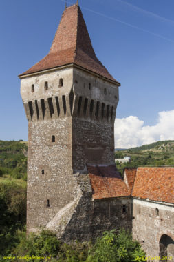 Hunedoara Zamek Corvina wieża " Ne Boisa "