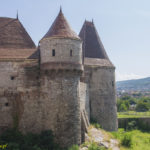 Hunedoara Zamek Corvina wieża Samotna półkolista Biała Wieża