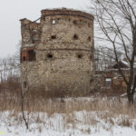 Węgierka zamek narożna basteja