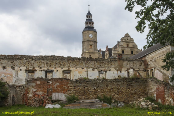 Dw&oacute;r w Gorzanowie