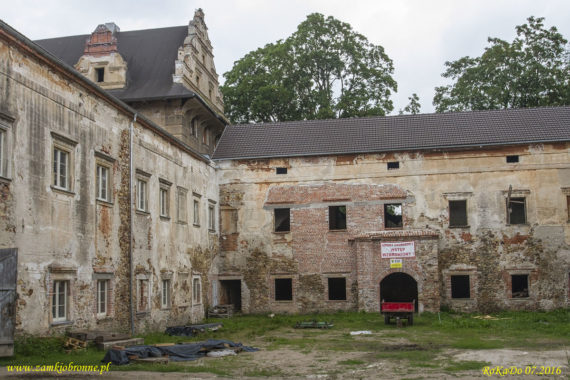 Dw&oacute;r w Gorzanowie