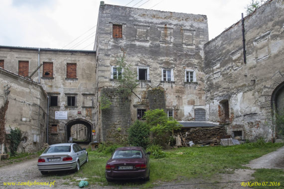 Dw&oacute;r w Gorzanowie