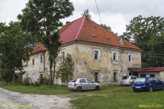 Dw&oacute;r Gorzan&oacute;w-Muszyn