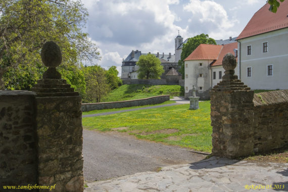 Zamek Czerwony Kamień