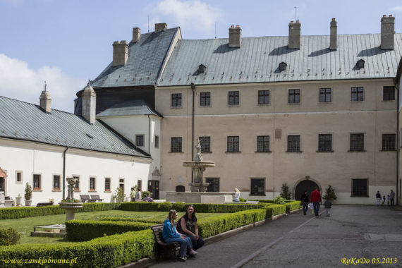 Zamek Czerwony Kamień