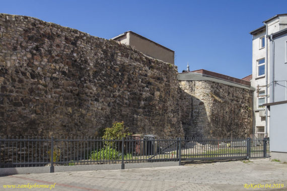 Miejskie mury obronne Krapkowic