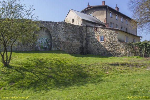 Miejskie mury obronne Krapkowic