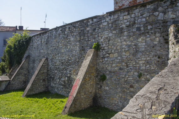 Miejskie mury obronne Krapkowic