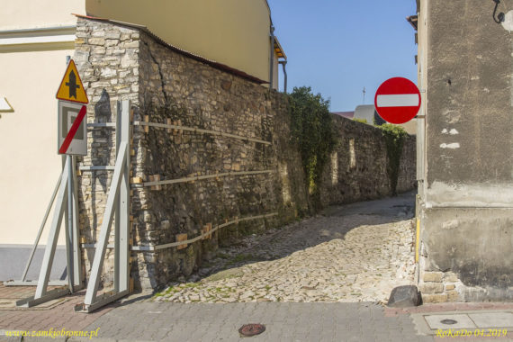 Miejskie mury obronne Krapkowic