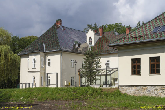 Dw&oacute;r obronny w Łodygowicach