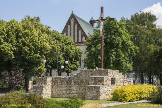 Miejskie mury obronne Wielunia Brama Kaliska