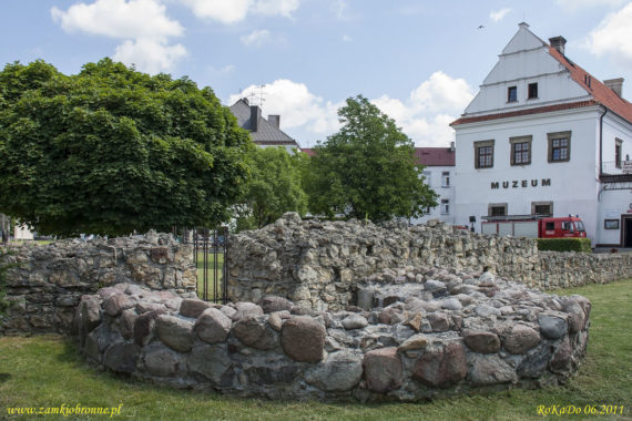 Miejskie mury obronne Wielunia Baszta Skarbczyk