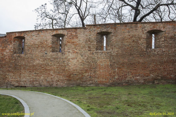 Miejskie mury obronne Poznania.