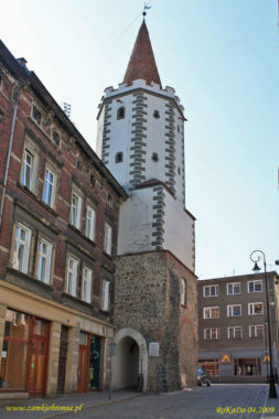 Miejskie mury obronne Prudnika wieża Bramy Dolnej