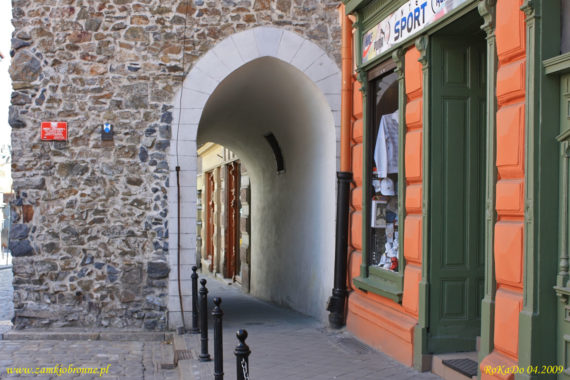 Miejskie mury obronne Prudnika wieża Bramy Dolnej