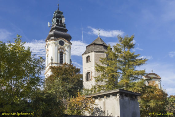 Miejskie mury obronne Strzelec Opolskich baszta przebudowana na dzwonnicę