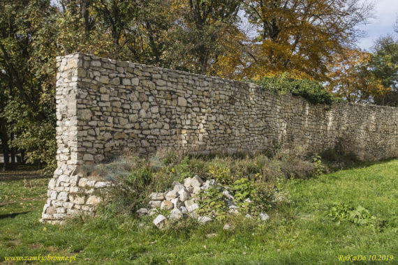 Miejskie mury obronne Strzelec Opolskich