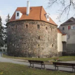 Miejskie mury obronne Kożuchowa basteja Bramy Krośnieńskiej