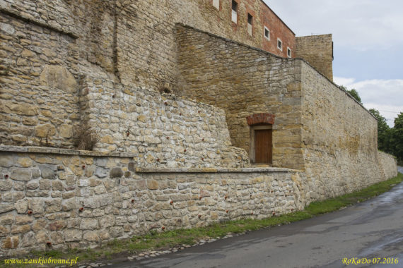 Bystrzyca Kłodzka miejskie mury obronne