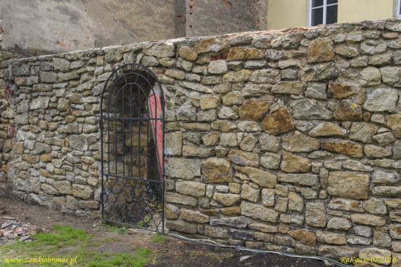 Bystrzyca Kłodzka miejskie mury obronne