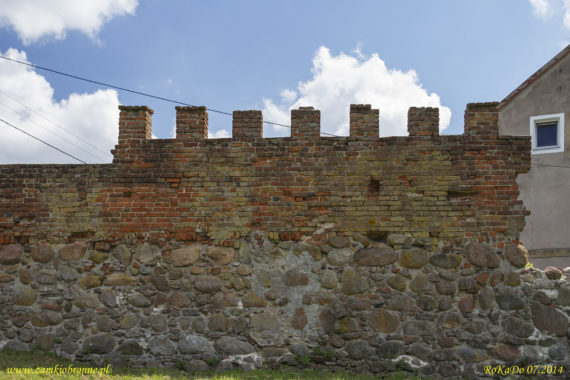Miejskie mury obronne w Sępopolu
