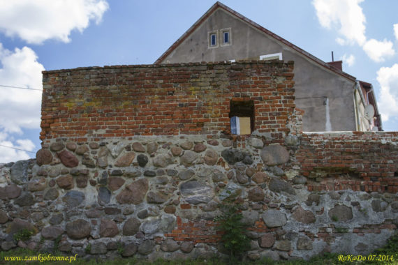 Miejskie mury obronne w Sępopolu