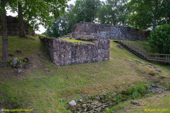 Ruiny zamku Āraiši