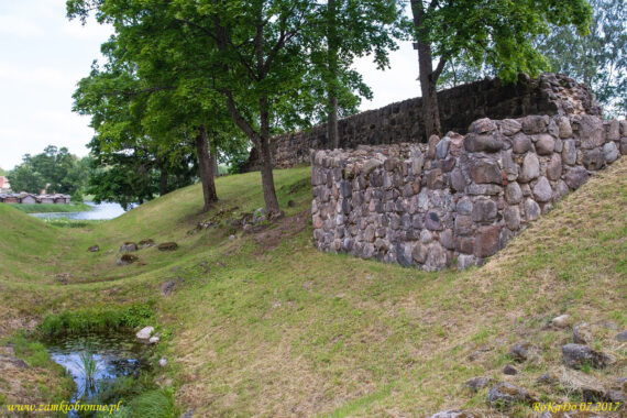 Ruiny zamku Āraiši