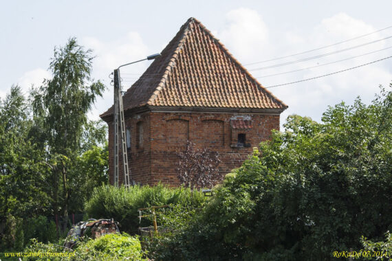 Tolkmicko zachowana baszta obronna