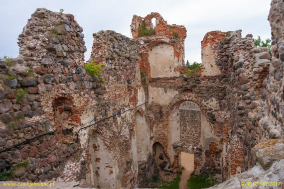 Zamek w Dobele zamek górny