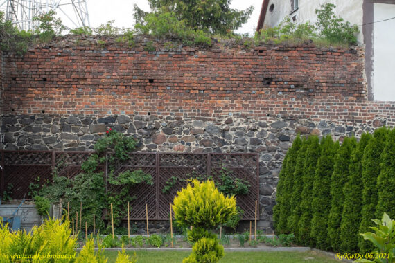 Niemodlin miejskie mury obronne